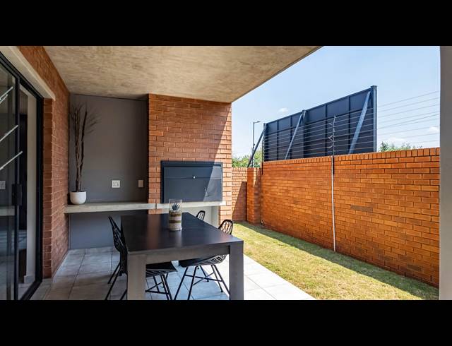 3 BEDROOM APARTMENT FOR SALE IN SINOVILLE